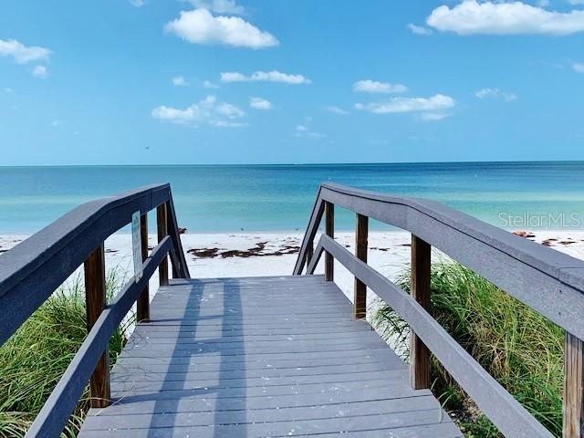 SUNSET BEACH - Residential Lease