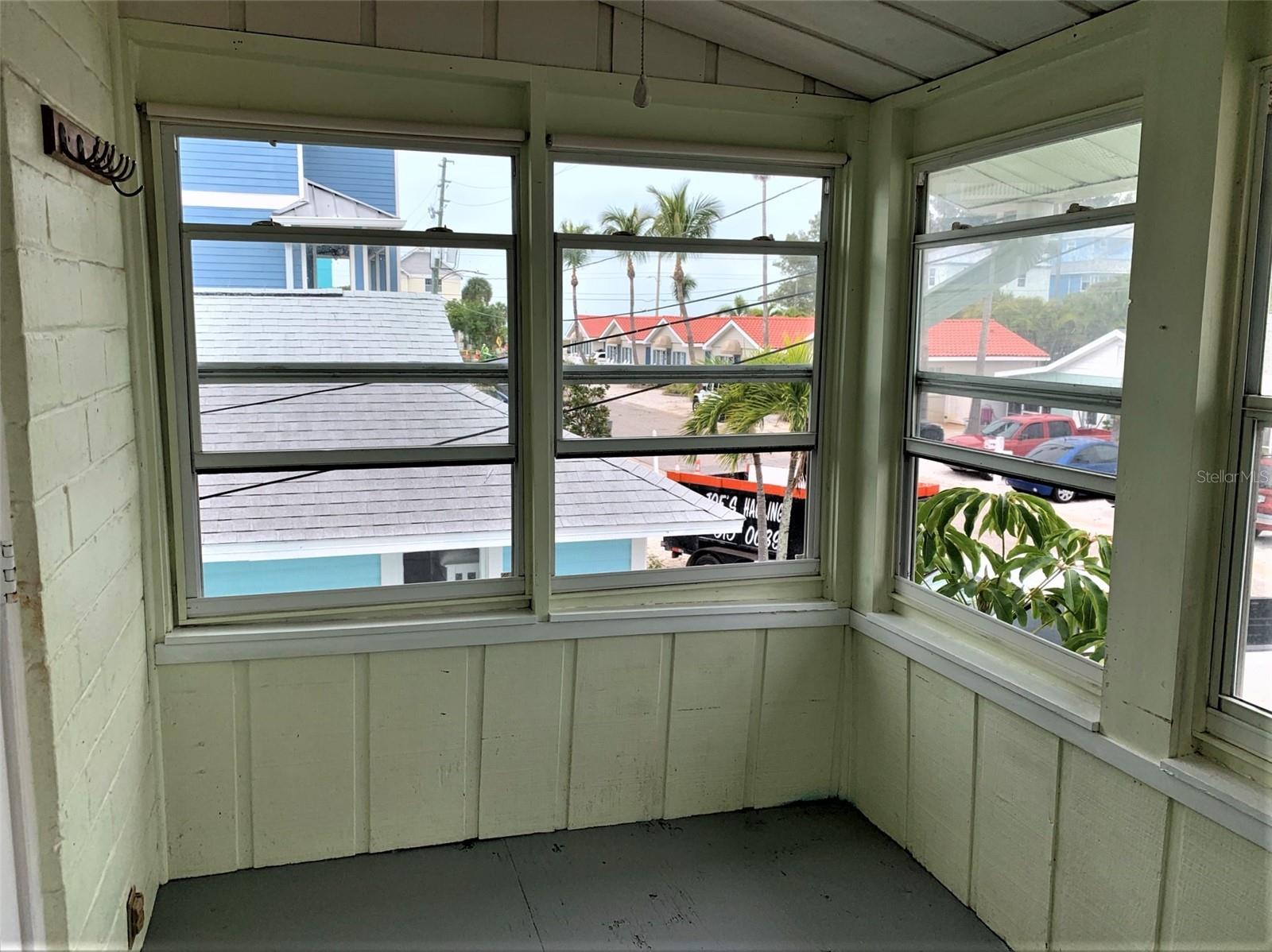 SUNSET BEACH - Residential Lease