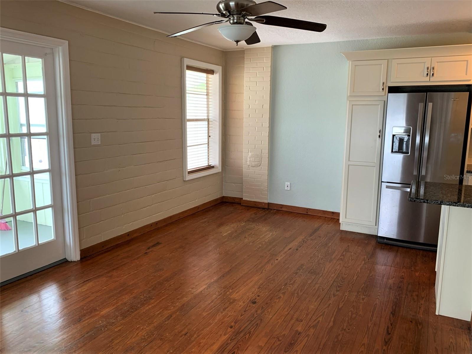 SUNSET BEACH - Residential Lease