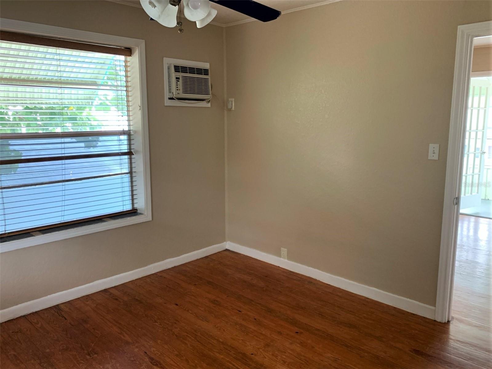 SUNSET BEACH - Residential Lease