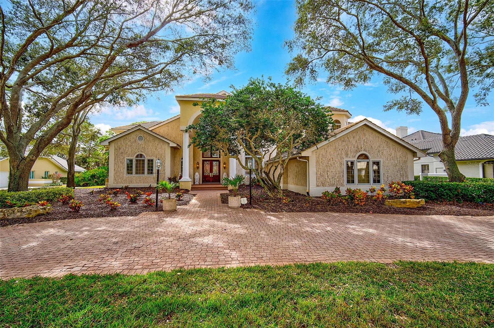 PRESTANCIA - Residential