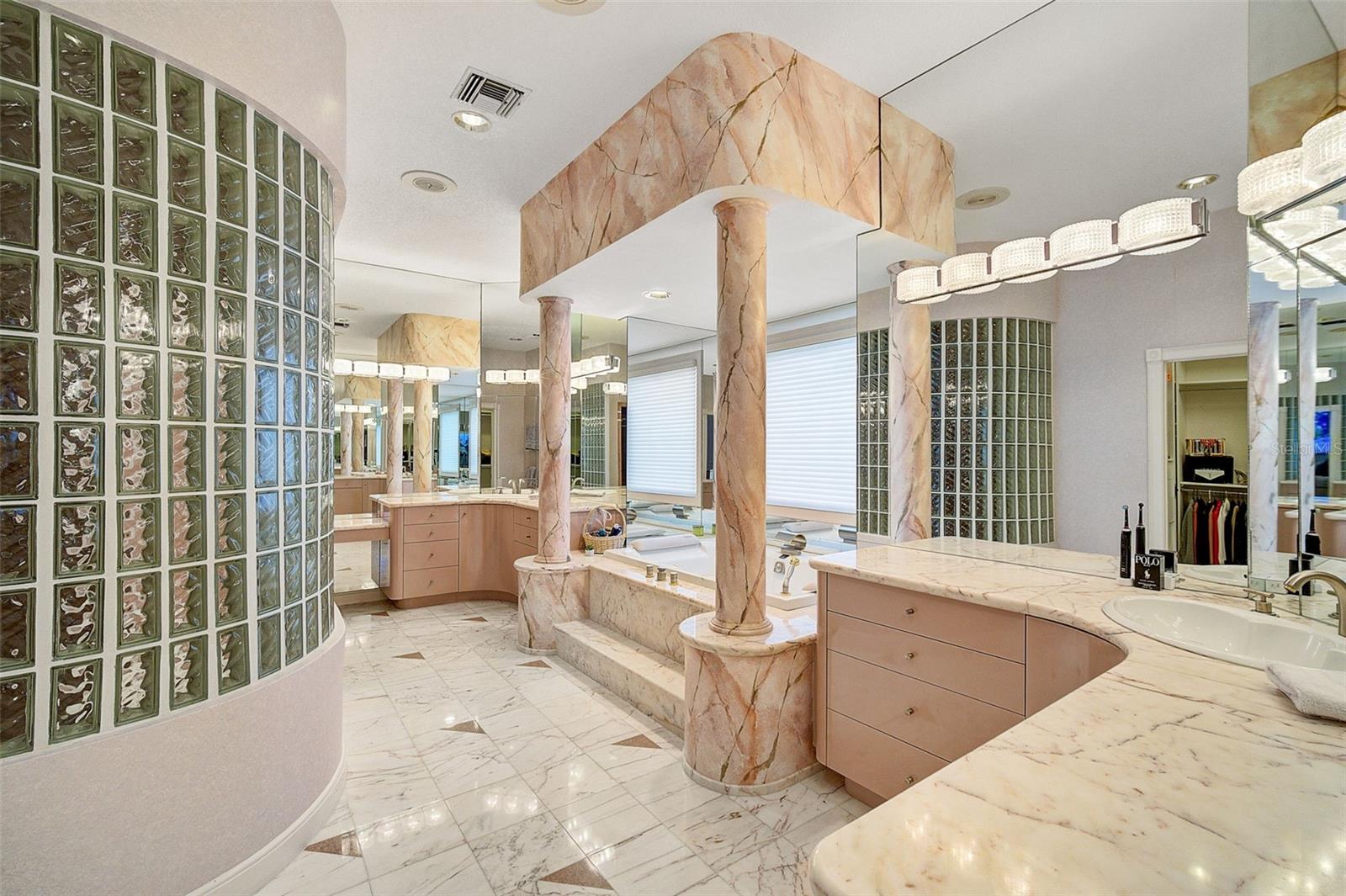 PRESTANCIA - Residential