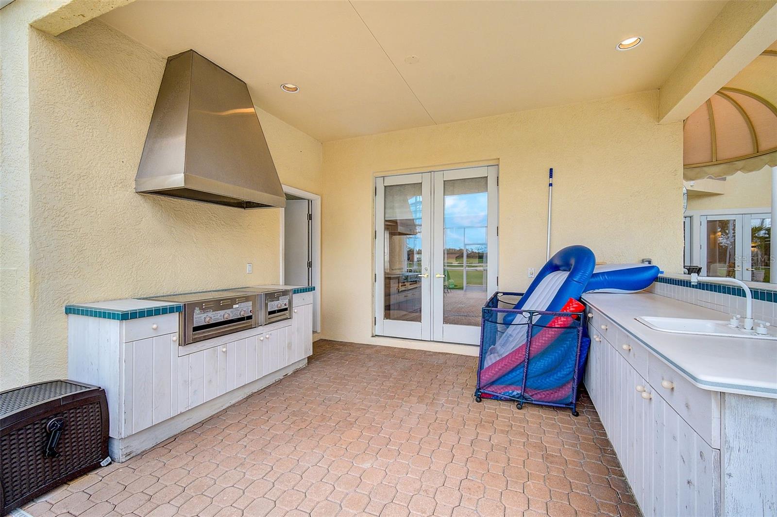 PRESTANCIA - Residential