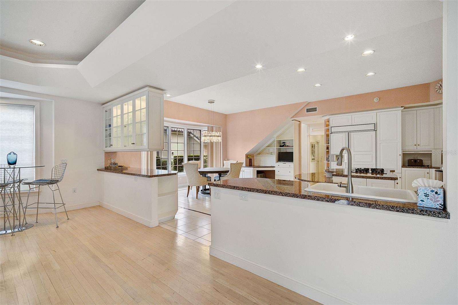 PRESTANCIA - Residential