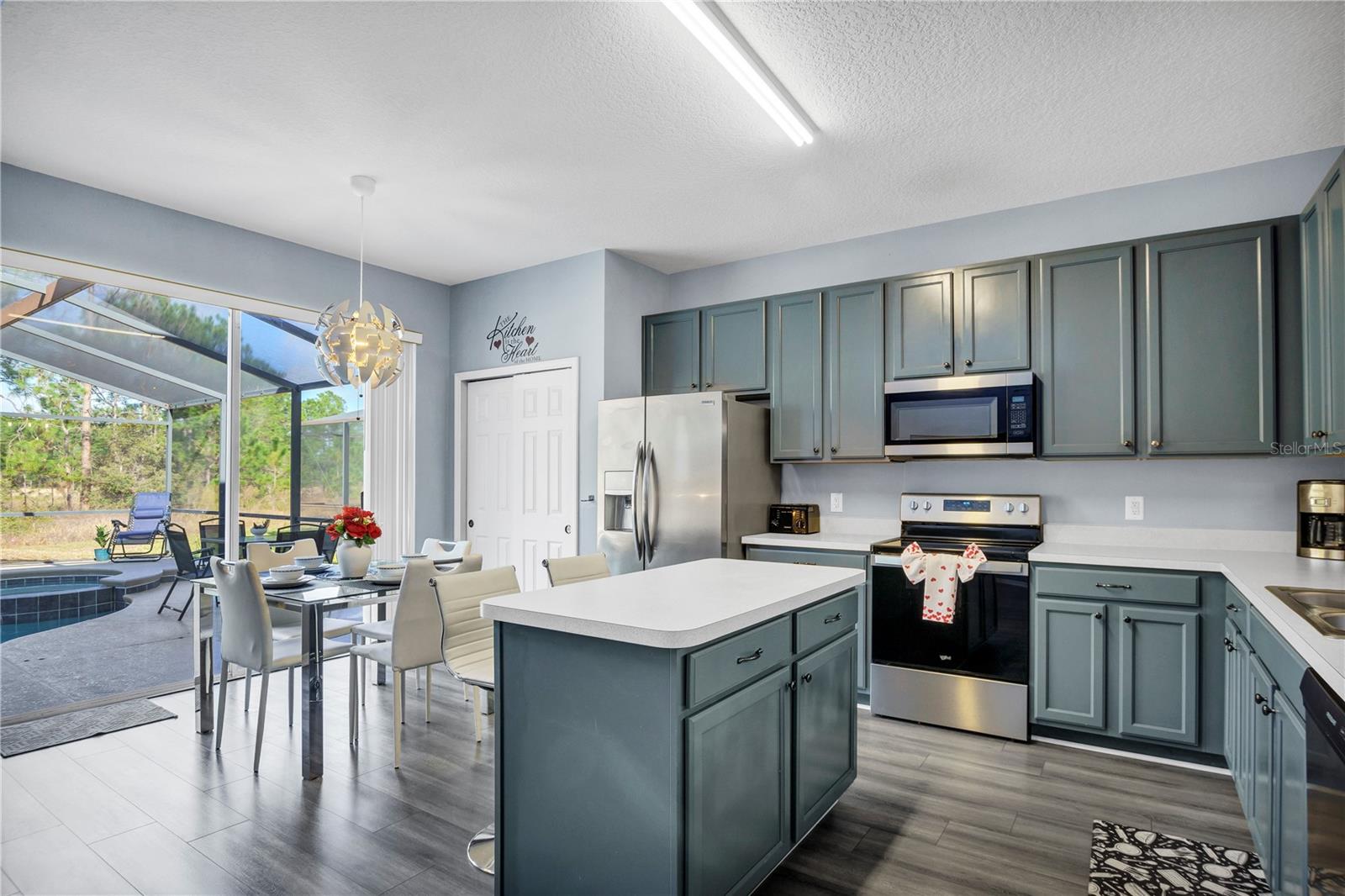 WATERSONG PH 01 - Residential