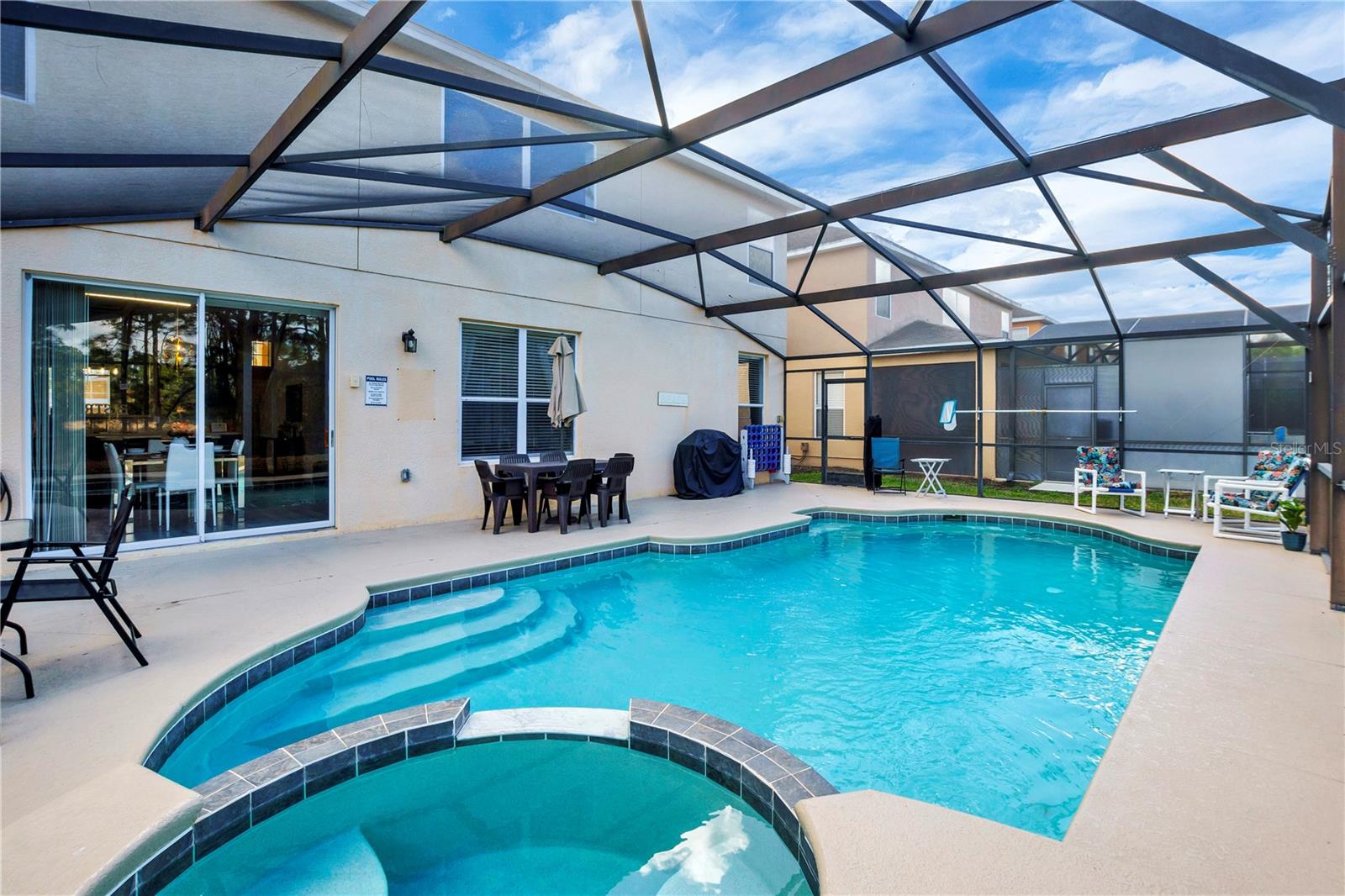 WATERSONG PH 01 - Residential