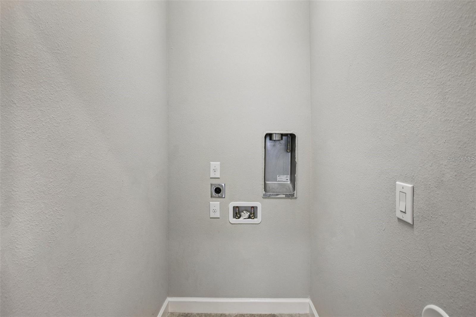 ENCLAVE/TERRA BELLA PH 2,3 - Residential Lease