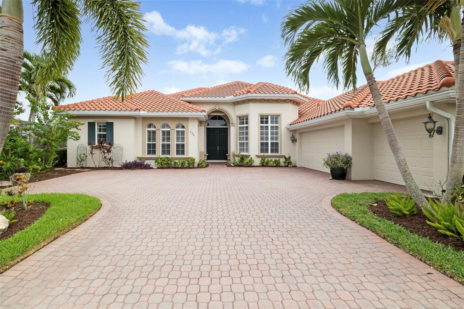 286 PESARO DRIVE