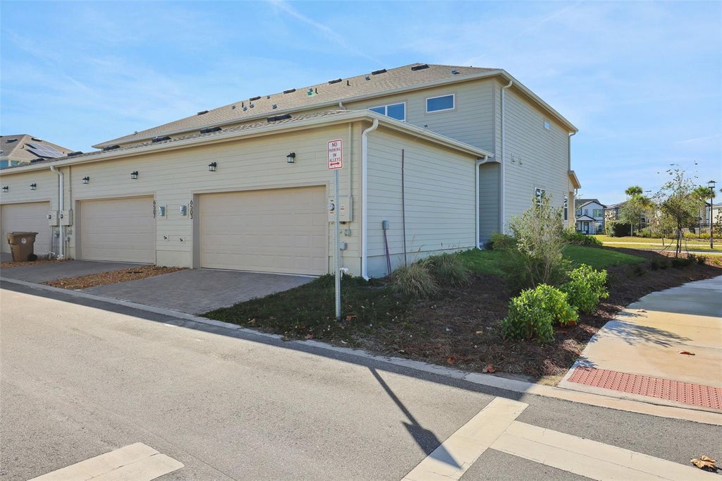 Photo of 6503 Trailblaze Bend, Saint Cloud, FL 34771 (MLS # G5118306)