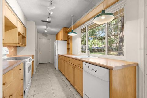 Tiny photo for 2341 NE 39th Street, Ocala, FL 34479 (MLS # OM725152)
