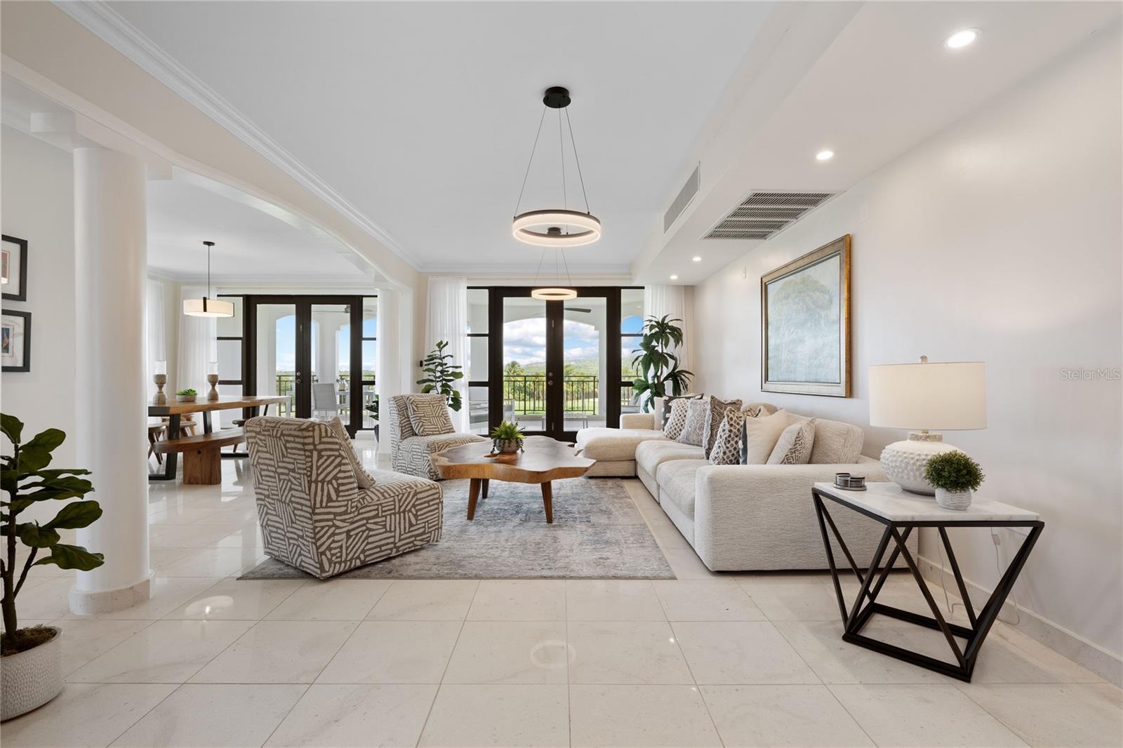 200 COCO BEACH BVL 401A