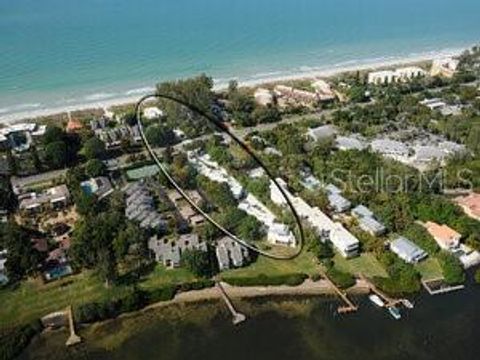 A home in LONGBOAT KEY