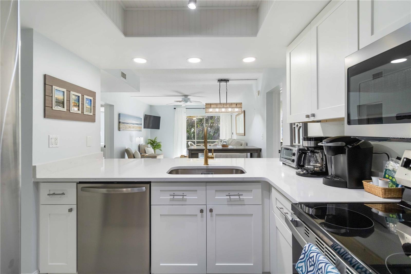 MCCALLS BEACH CASTLE - Residential