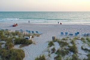 MCCALLS BEACH CASTLE - Residential