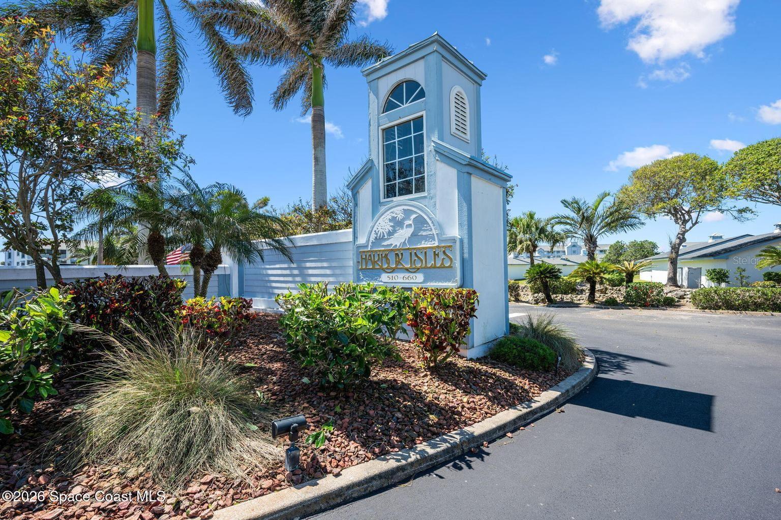 HARBOR ISLES - Residential