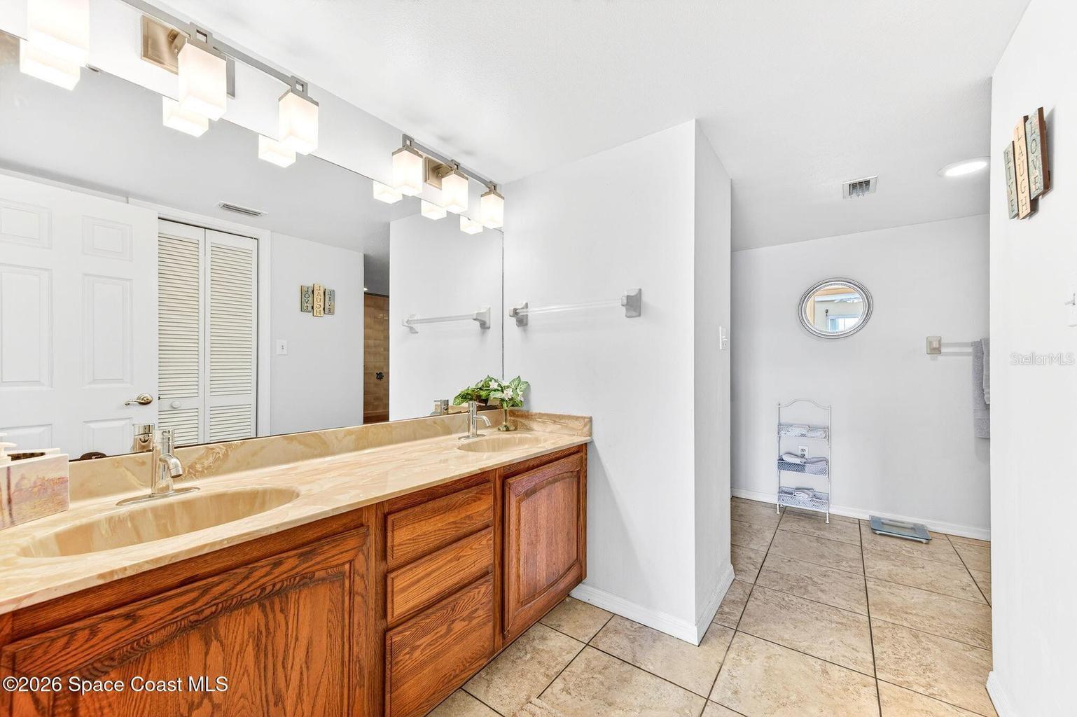 HARBOR ISLES - Residential