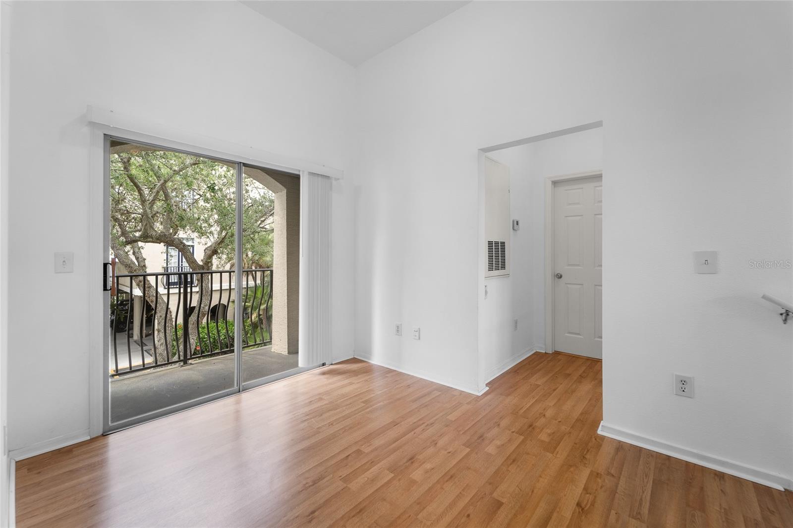 HARBOUR PLACE CITY HOMES A CON - Residential