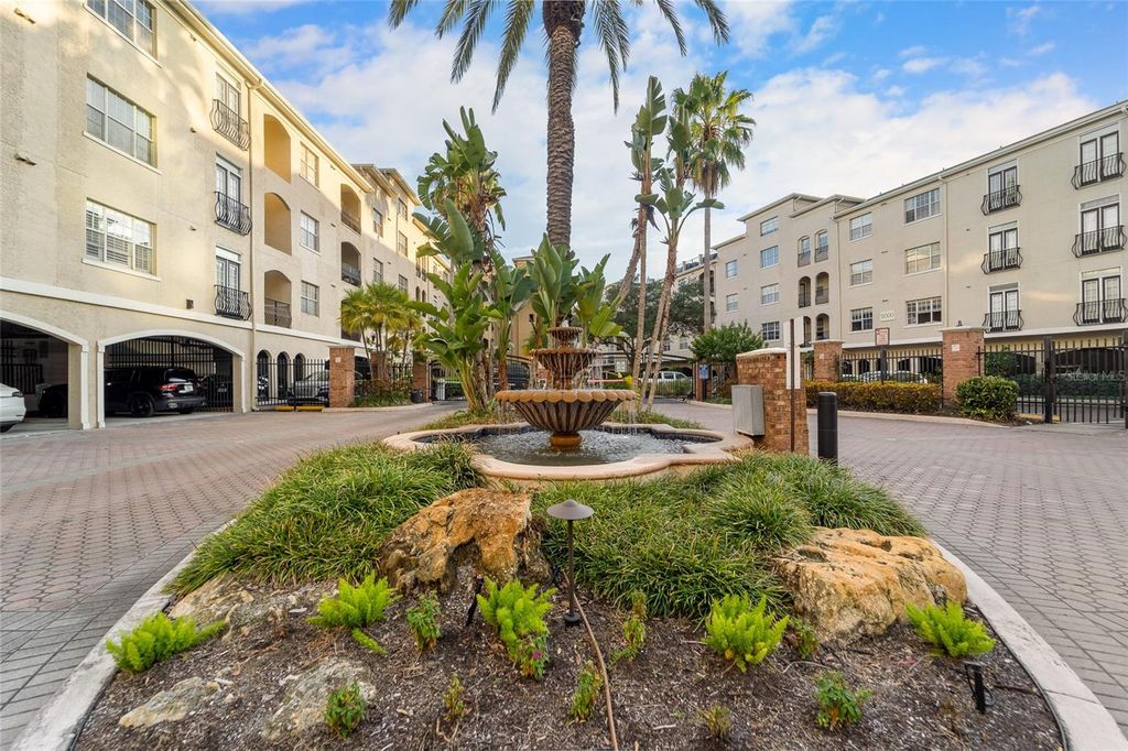 Photo of 501 Knights Run Avenue #6101, Tampa, FL 33602 (MLS # TB8493560)