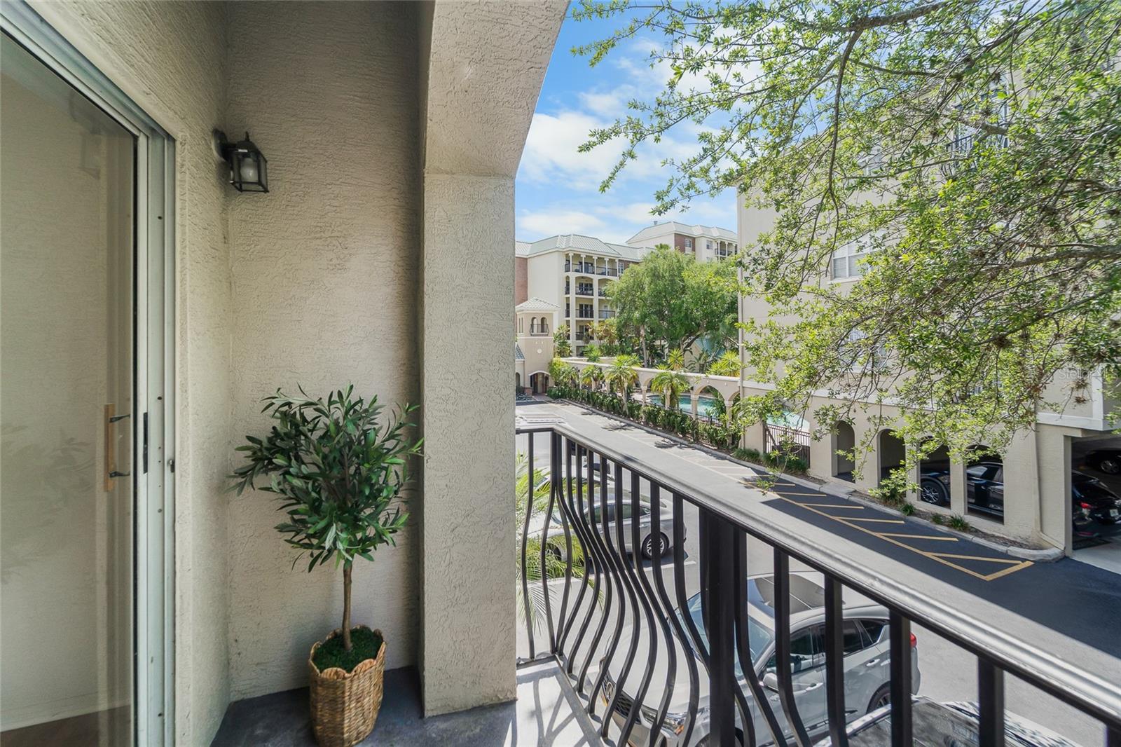 HARBOUR PLACE CITY HOMES A CON - Residential