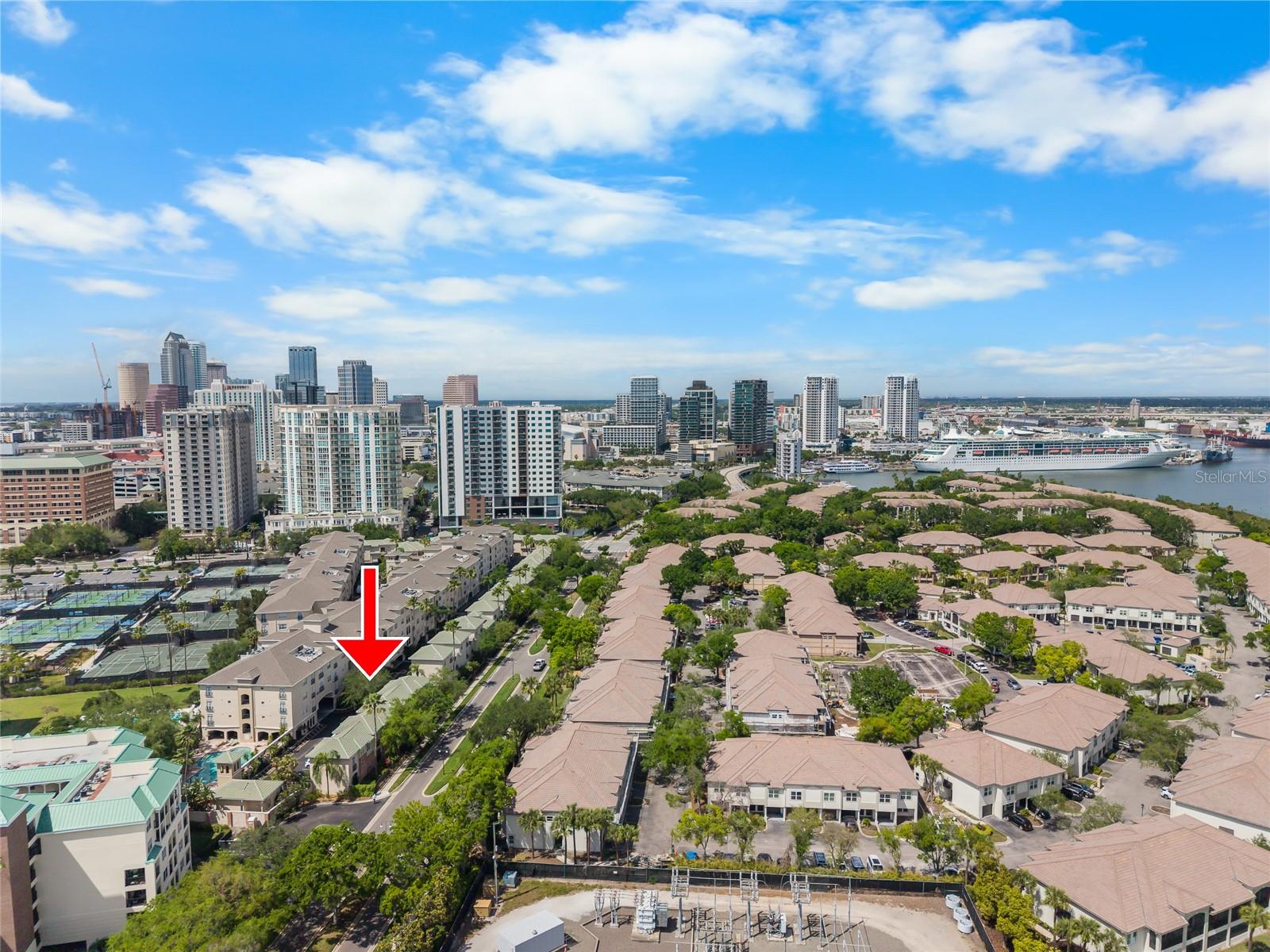 HARBOUR PLACE CITY HOMES A CON - Residential