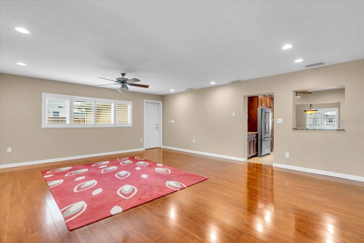 VENICE EDGEWOOD SEC OF - Residential