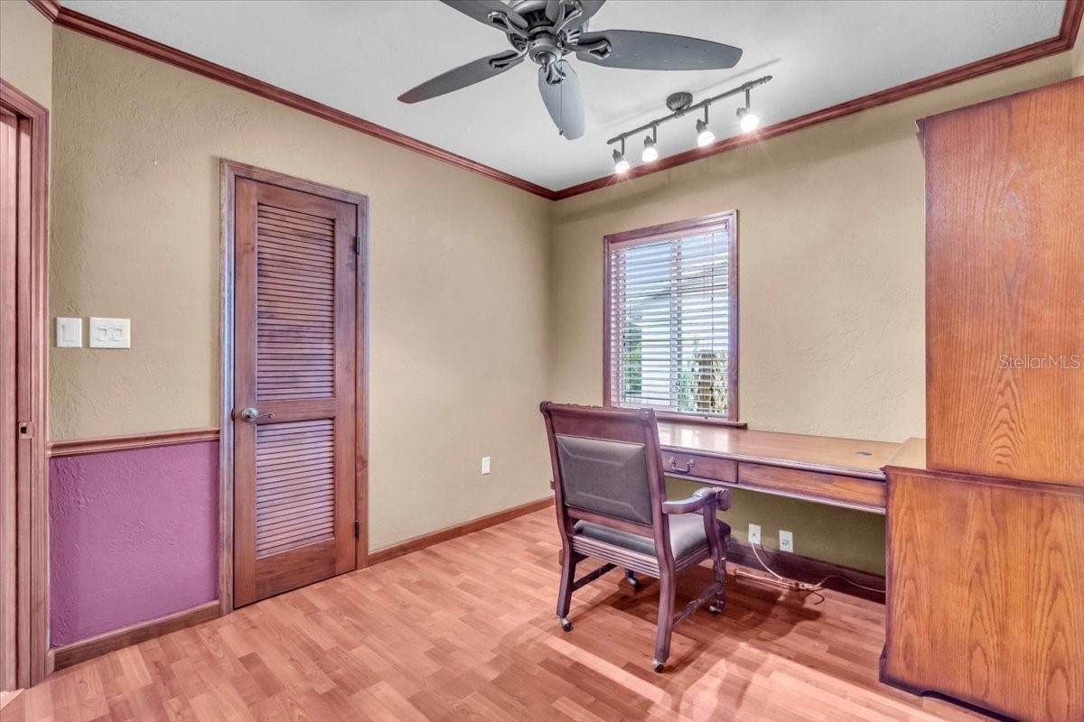 VENICE EDGEWOOD SEC OF - Residential