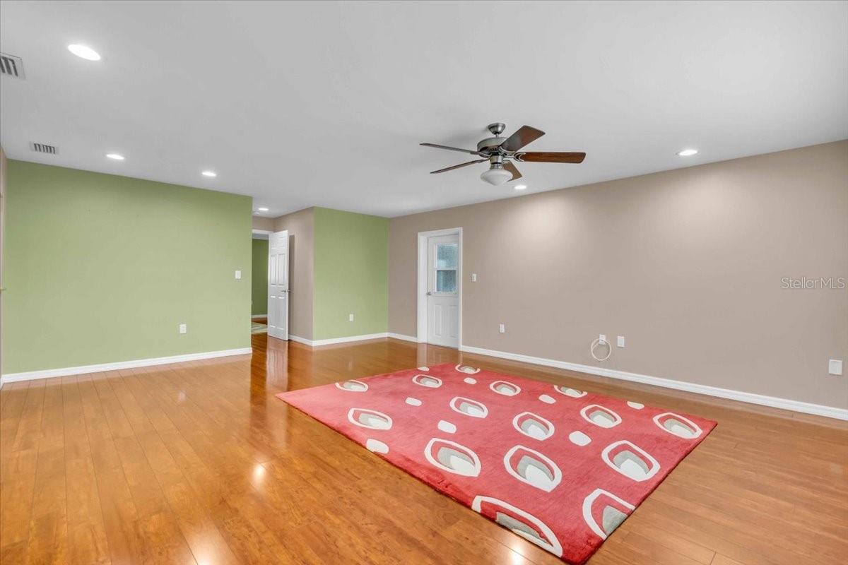 VENICE EDGEWOOD SEC OF - Residential