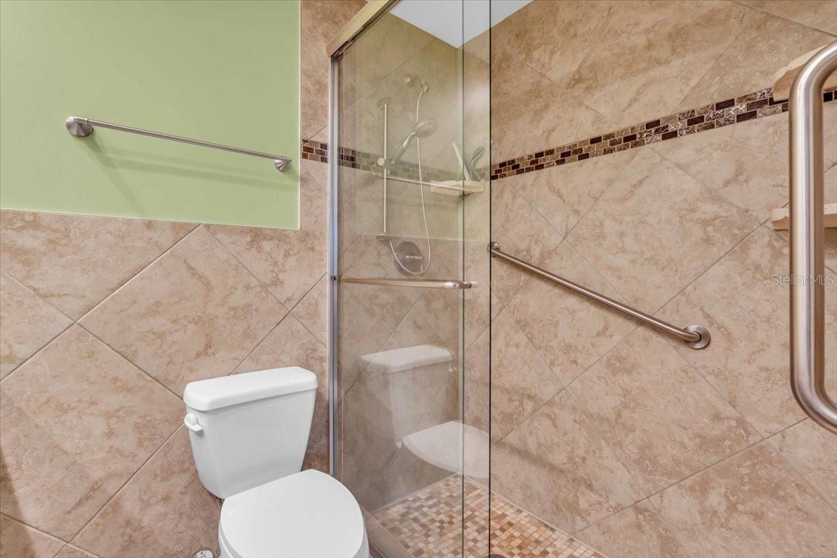 VENICE EDGEWOOD SEC OF - Residential