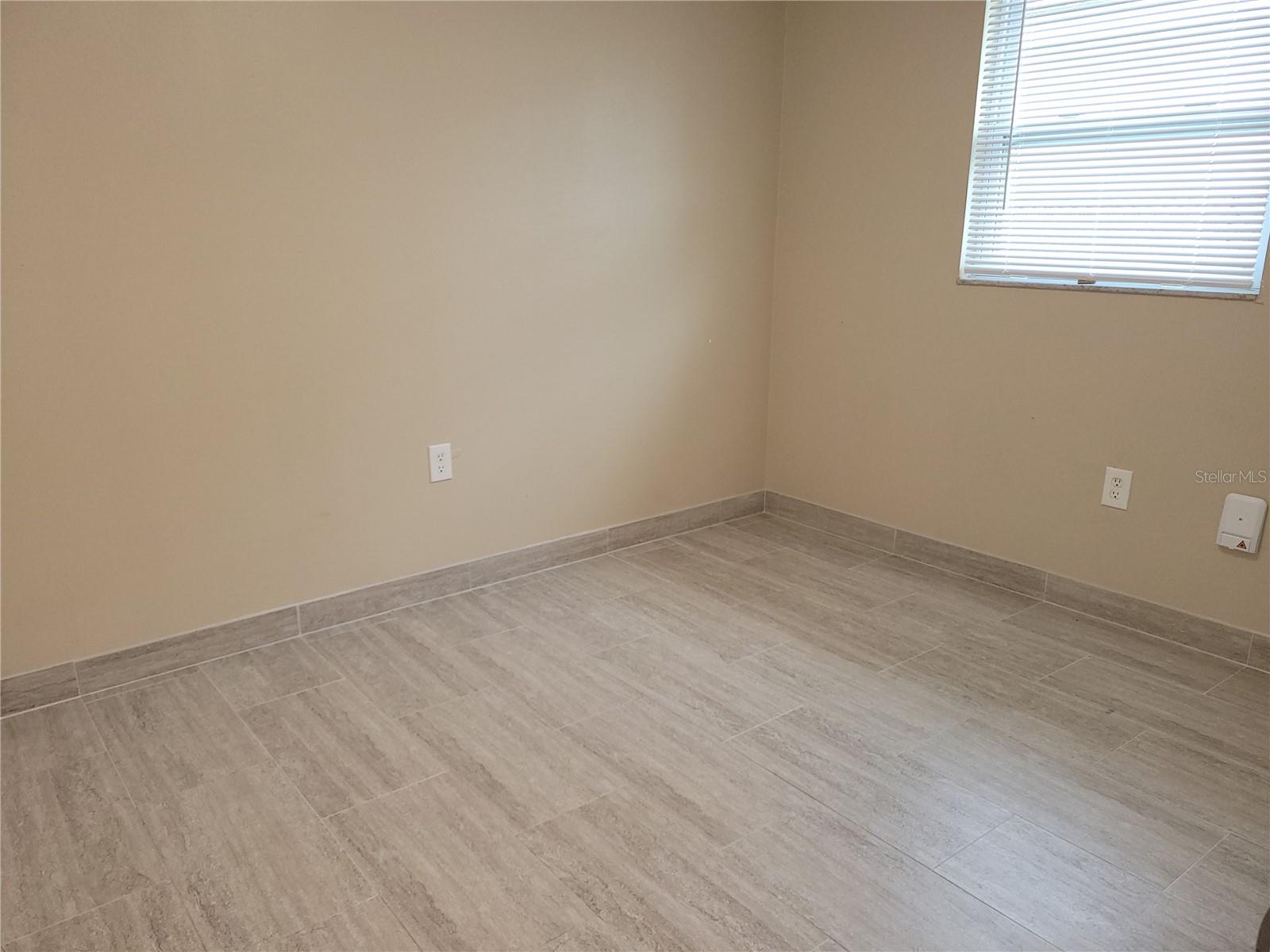 TAMPA TARPON SPGS LAND CO - Residential Lease