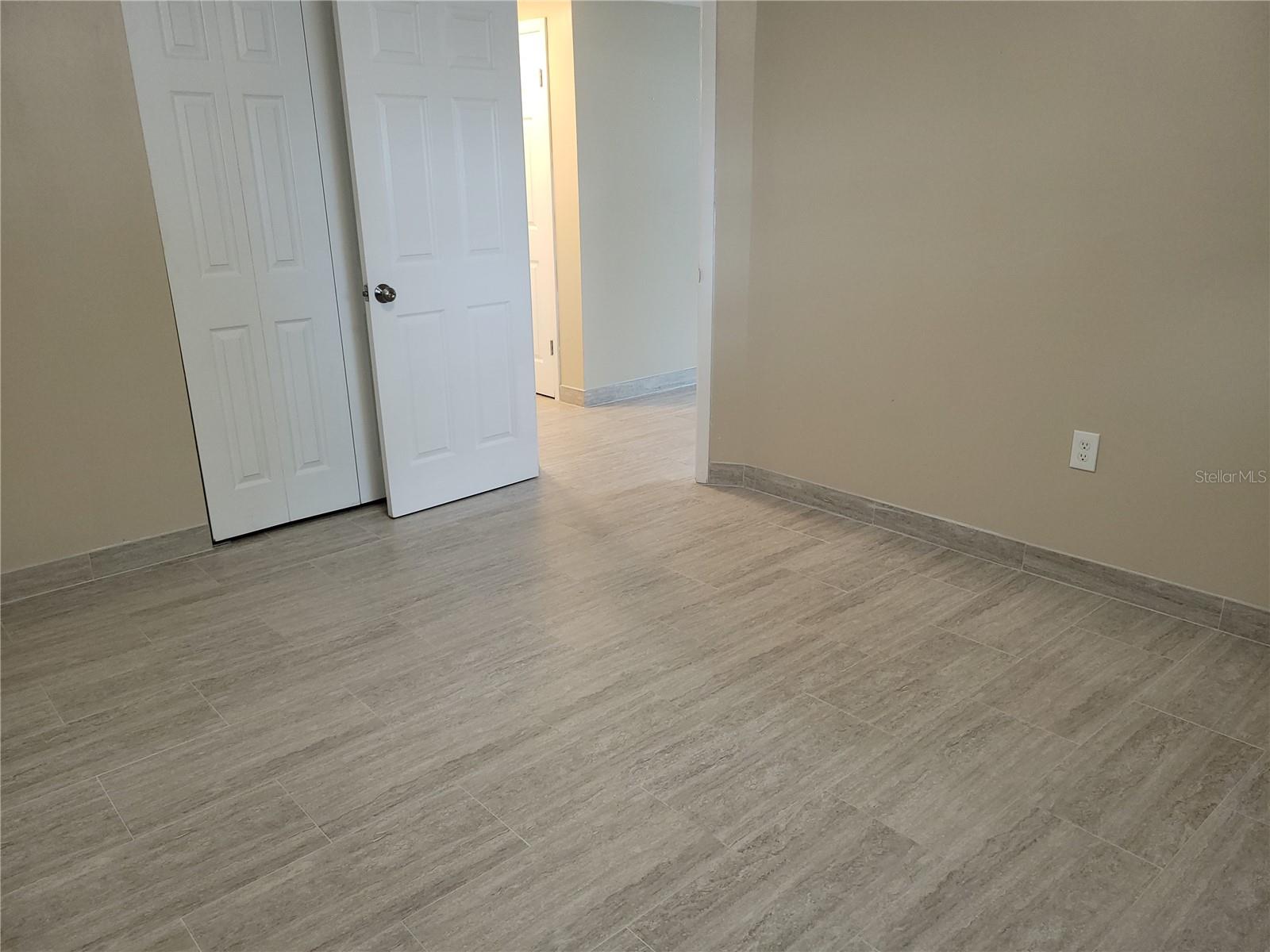 TAMPA TARPON SPGS LAND CO - Residential Lease