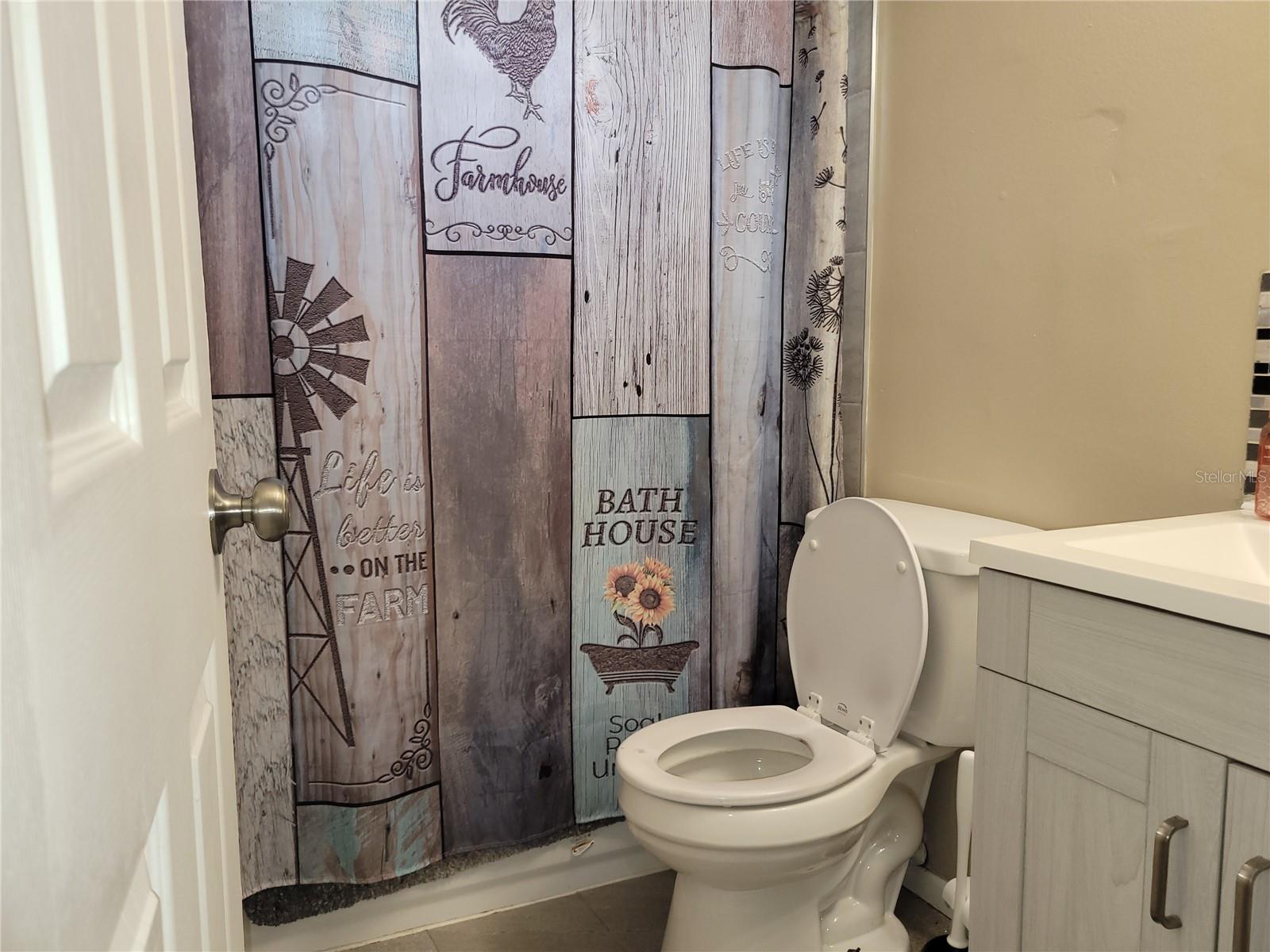 TAMPA TARPON SPGS LAND CO - Residential Lease