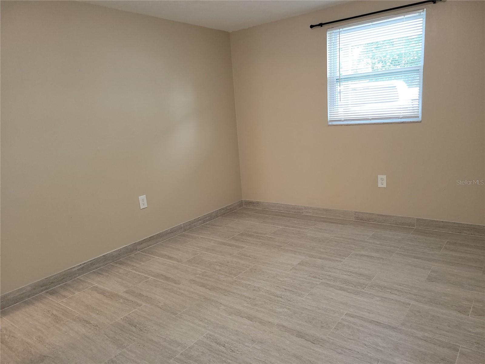 TAMPA TARPON SPGS LAND CO - Residential Lease