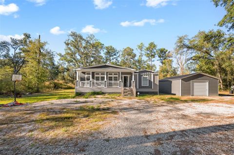Photo of 289 NW Adrienne Glen, Lake City, FL 32055 (MLS # GC535351)
