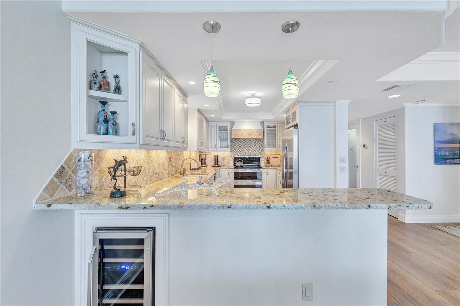 LIDO BEACH CLUB - Residential