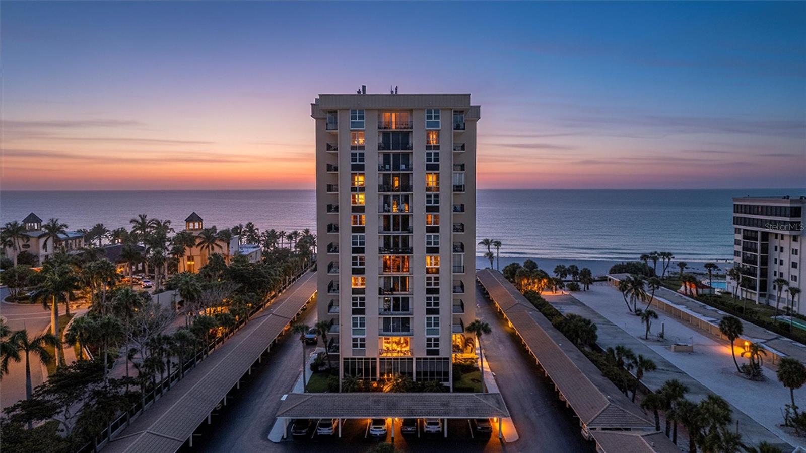 LIDO BEACH CLUB - Residential