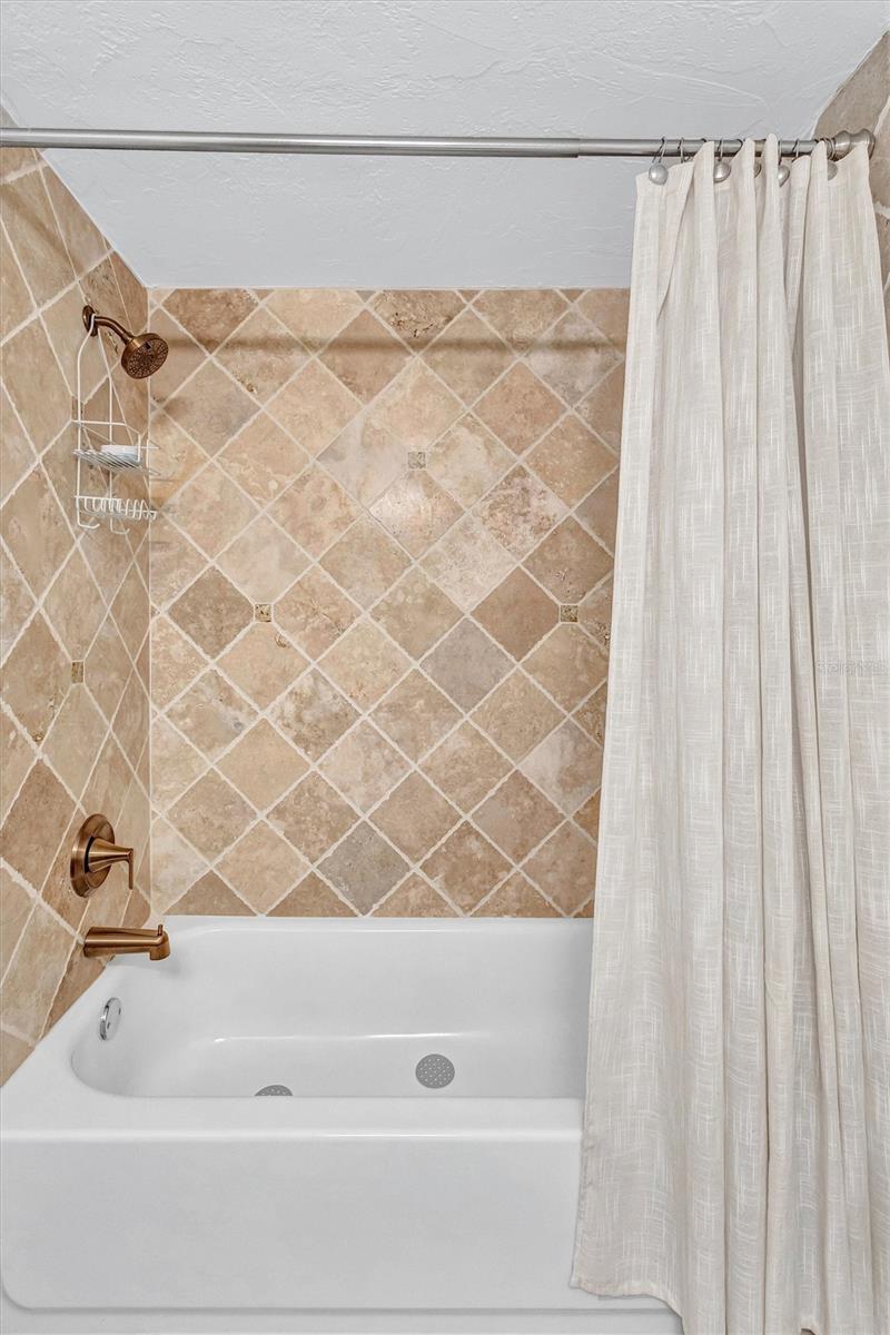 LIDO BEACH CLUB - Residential