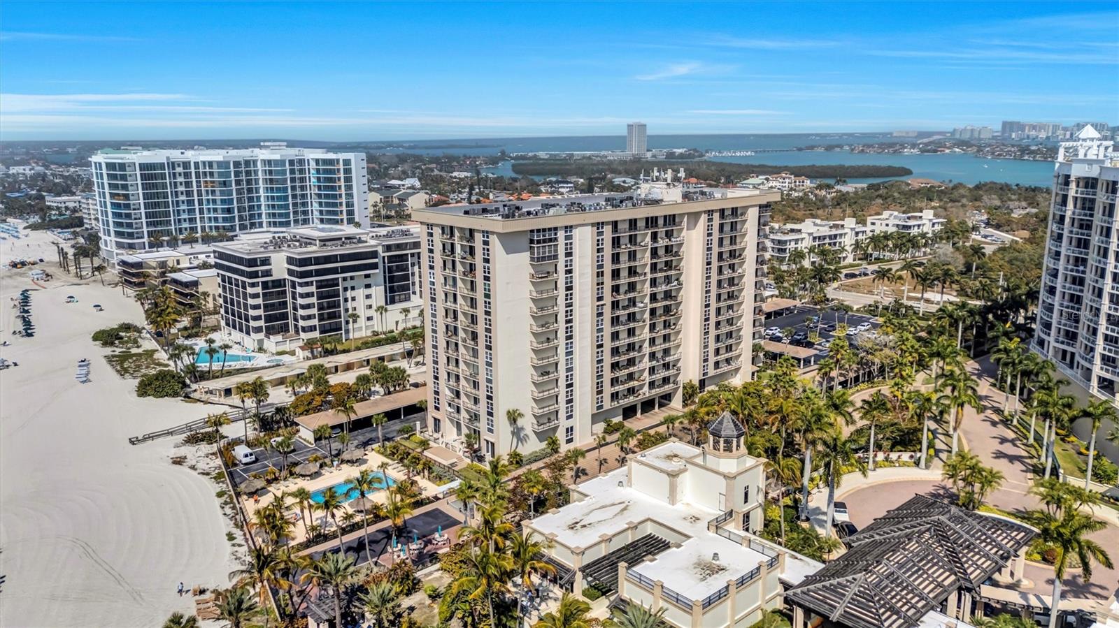 LIDO BEACH CLUB - Residential