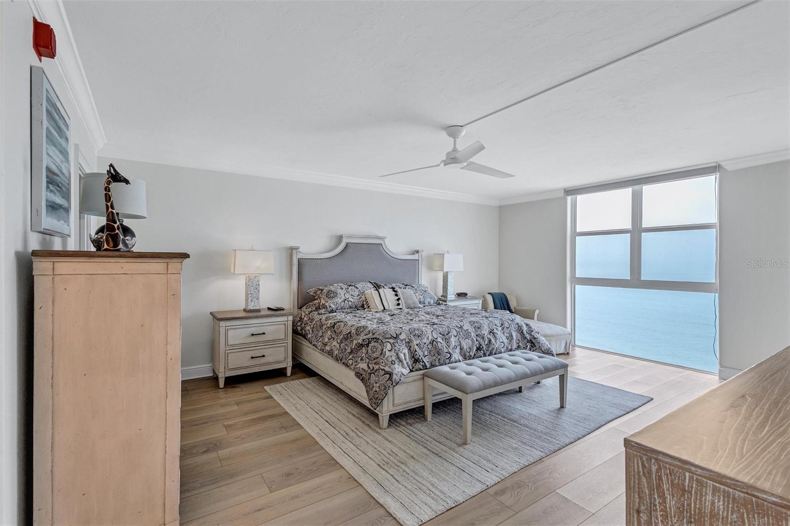 LIDO BEACH CLUB - Residential