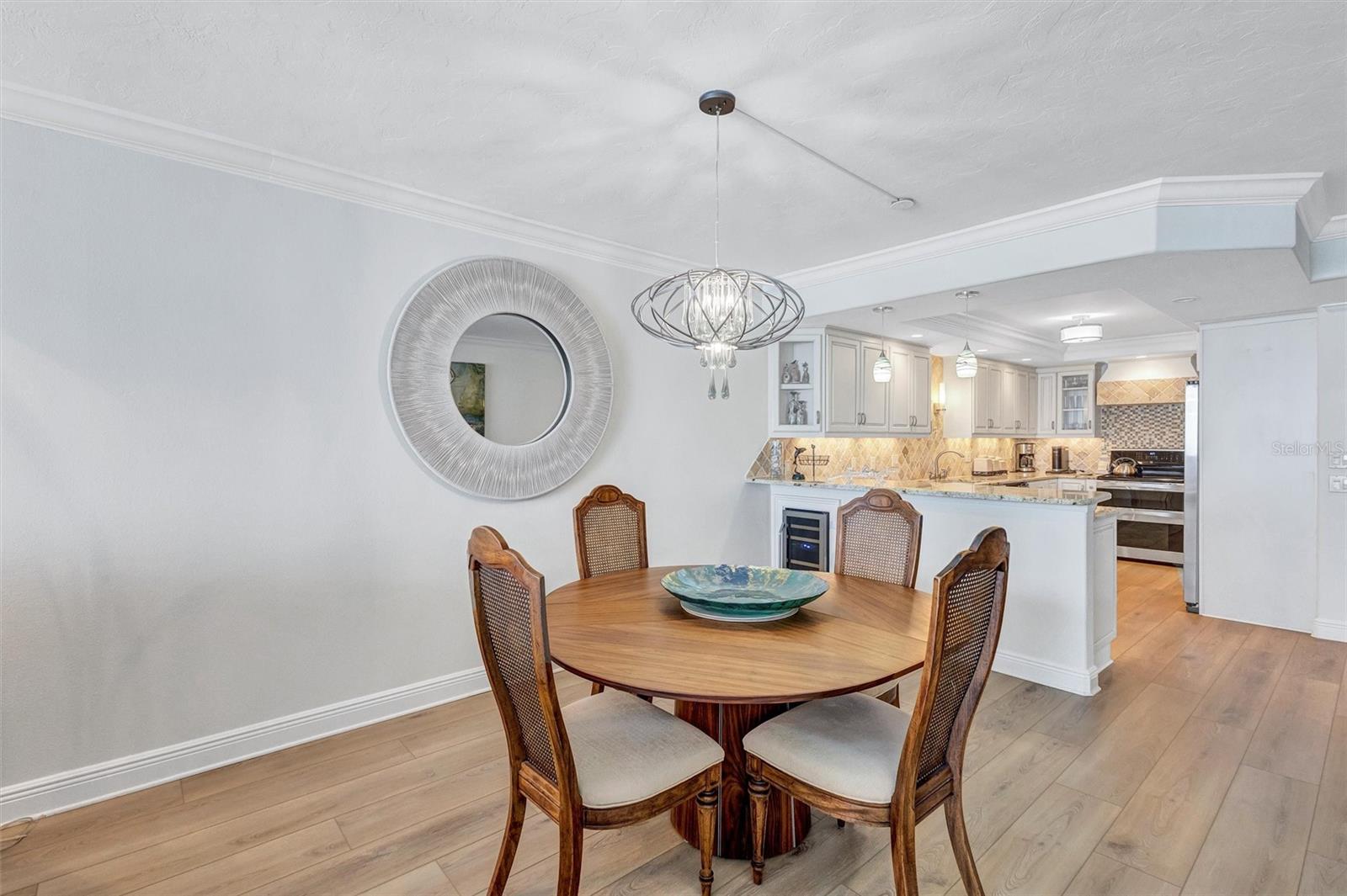 LIDO BEACH CLUB - Residential