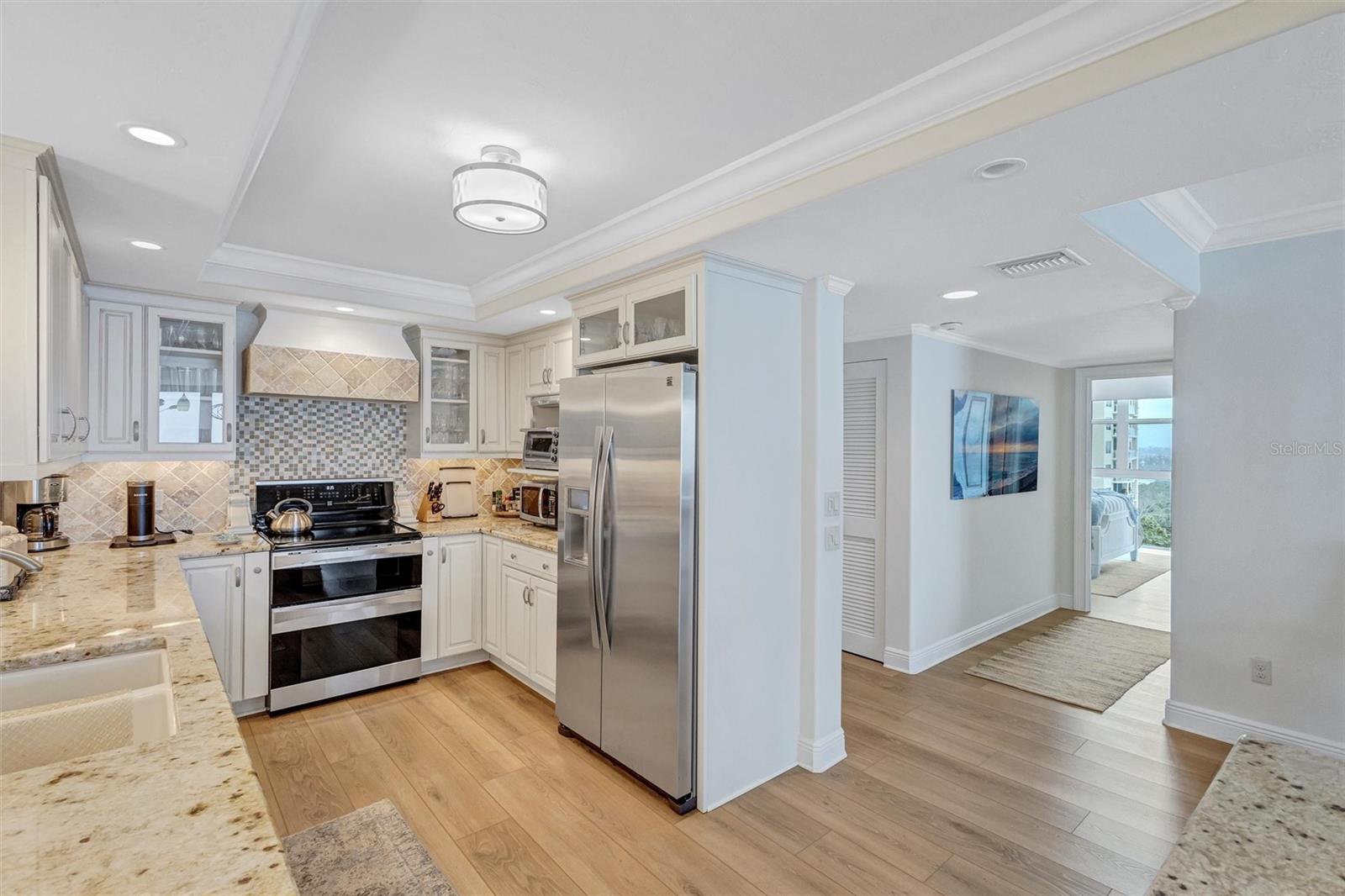 LIDO BEACH CLUB - Residential