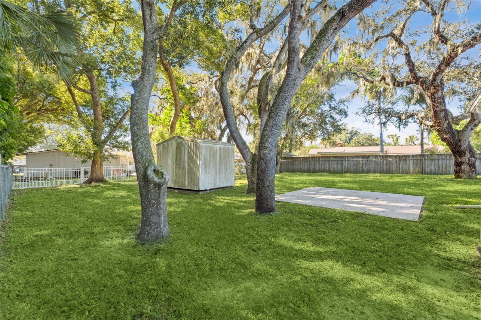 OAKLAND SHORES - Residential