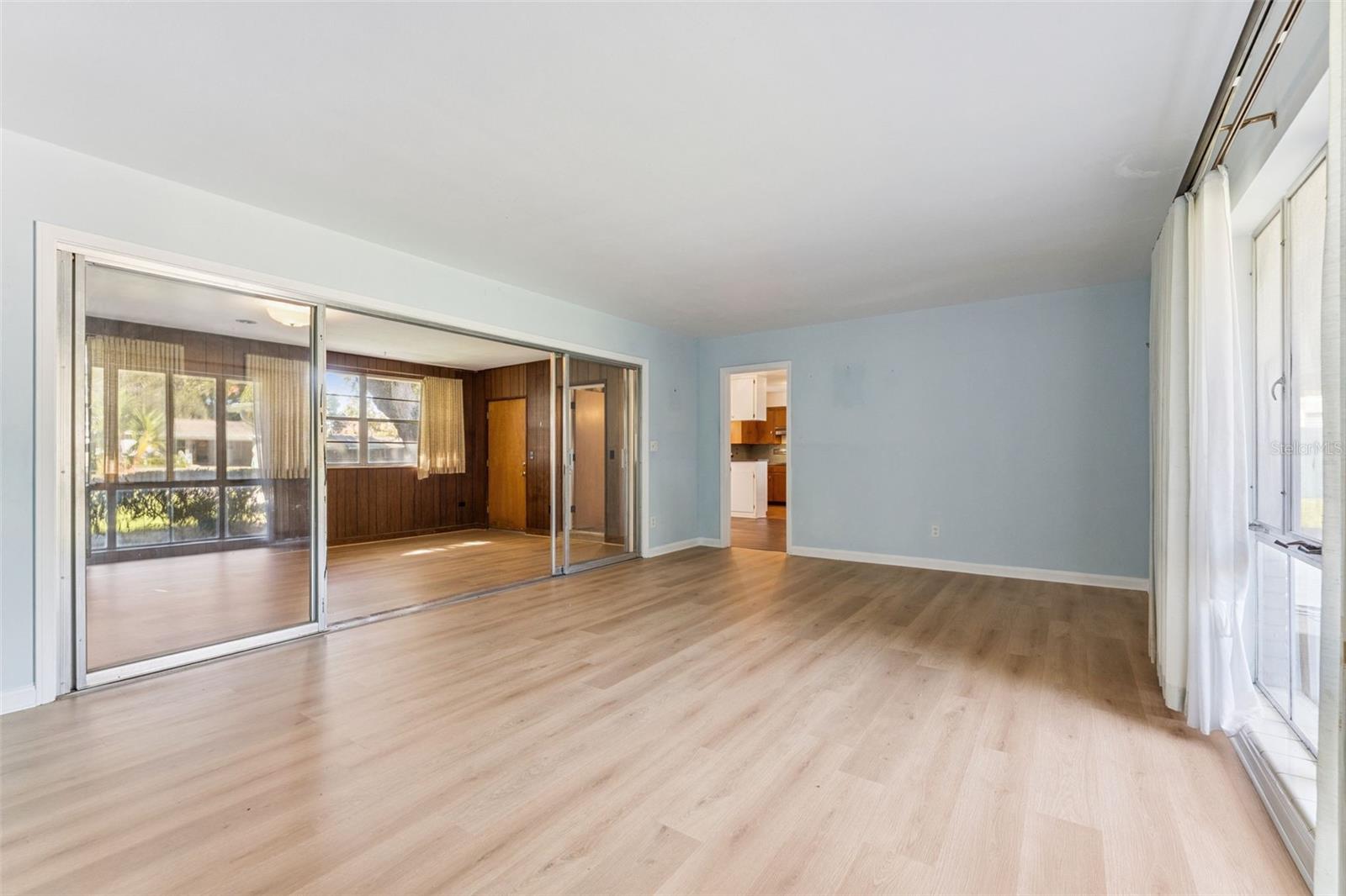 OAKLAND SHORES - Residential