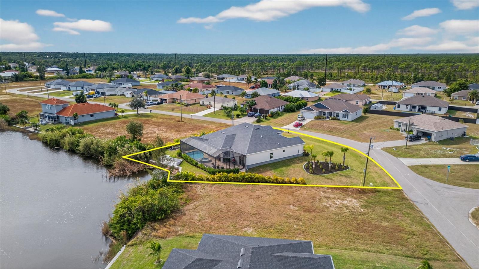 CAPE CORAL - Residential