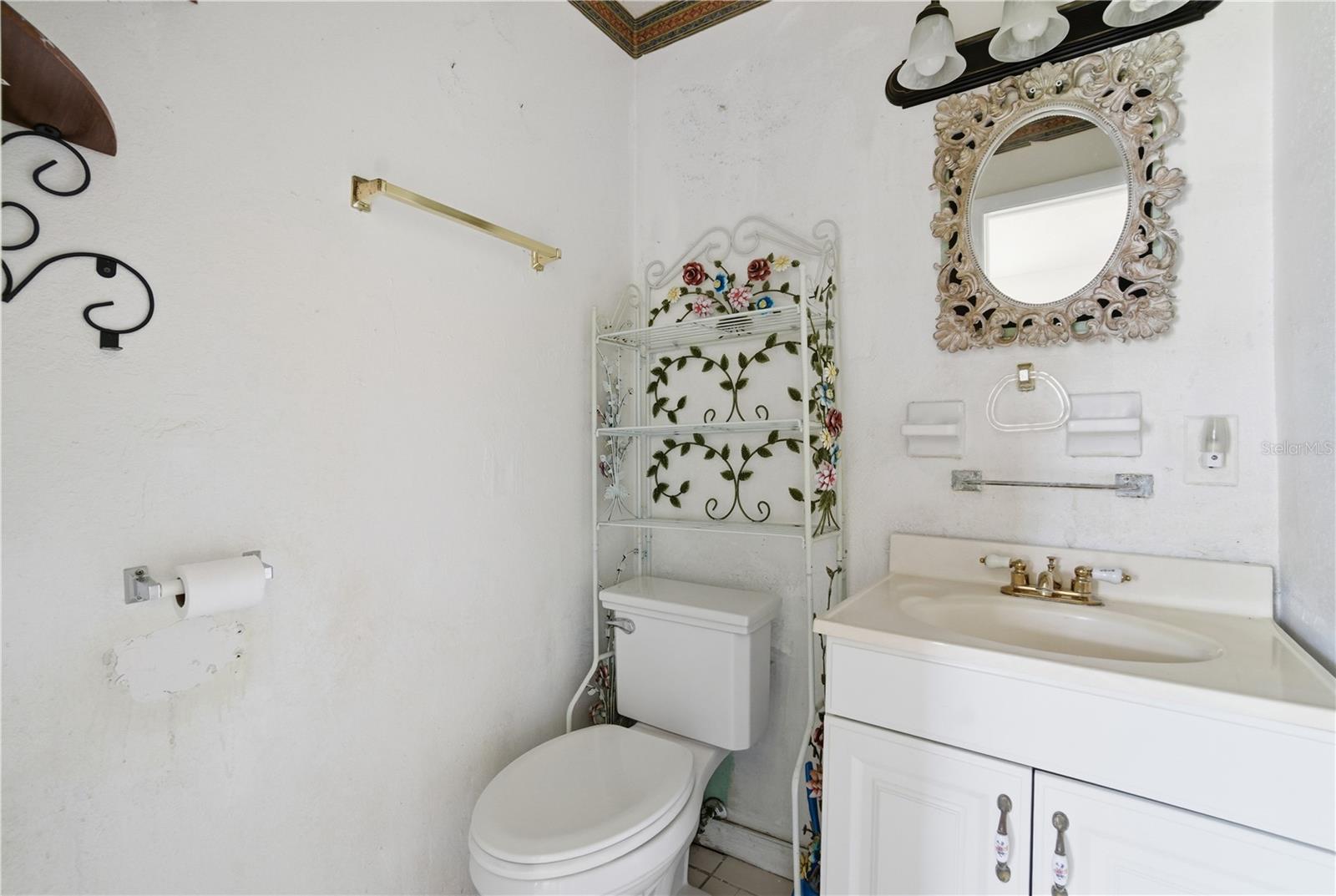 ORANGE ESTATES - Residential