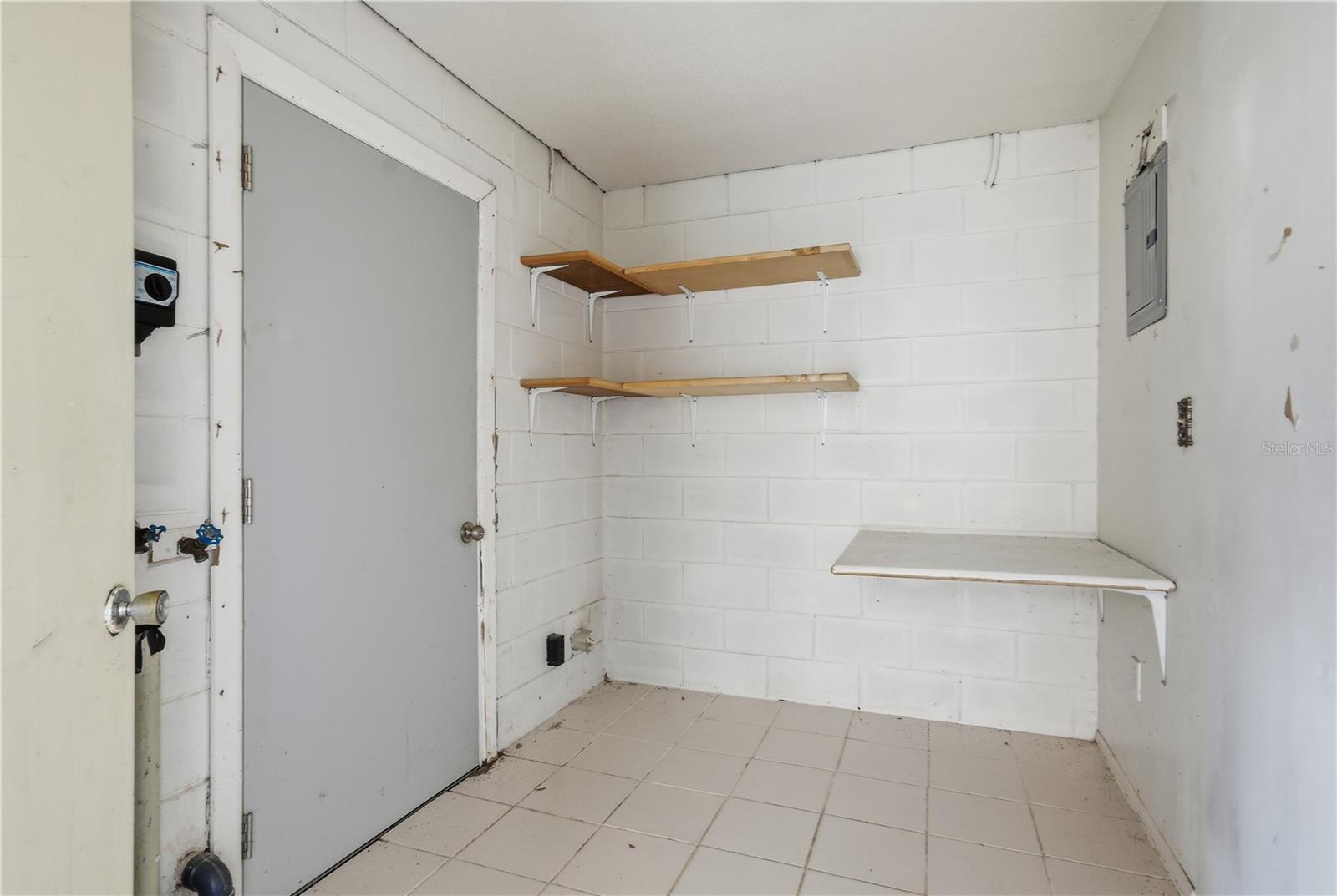 ORANGE ESTATES - Residential