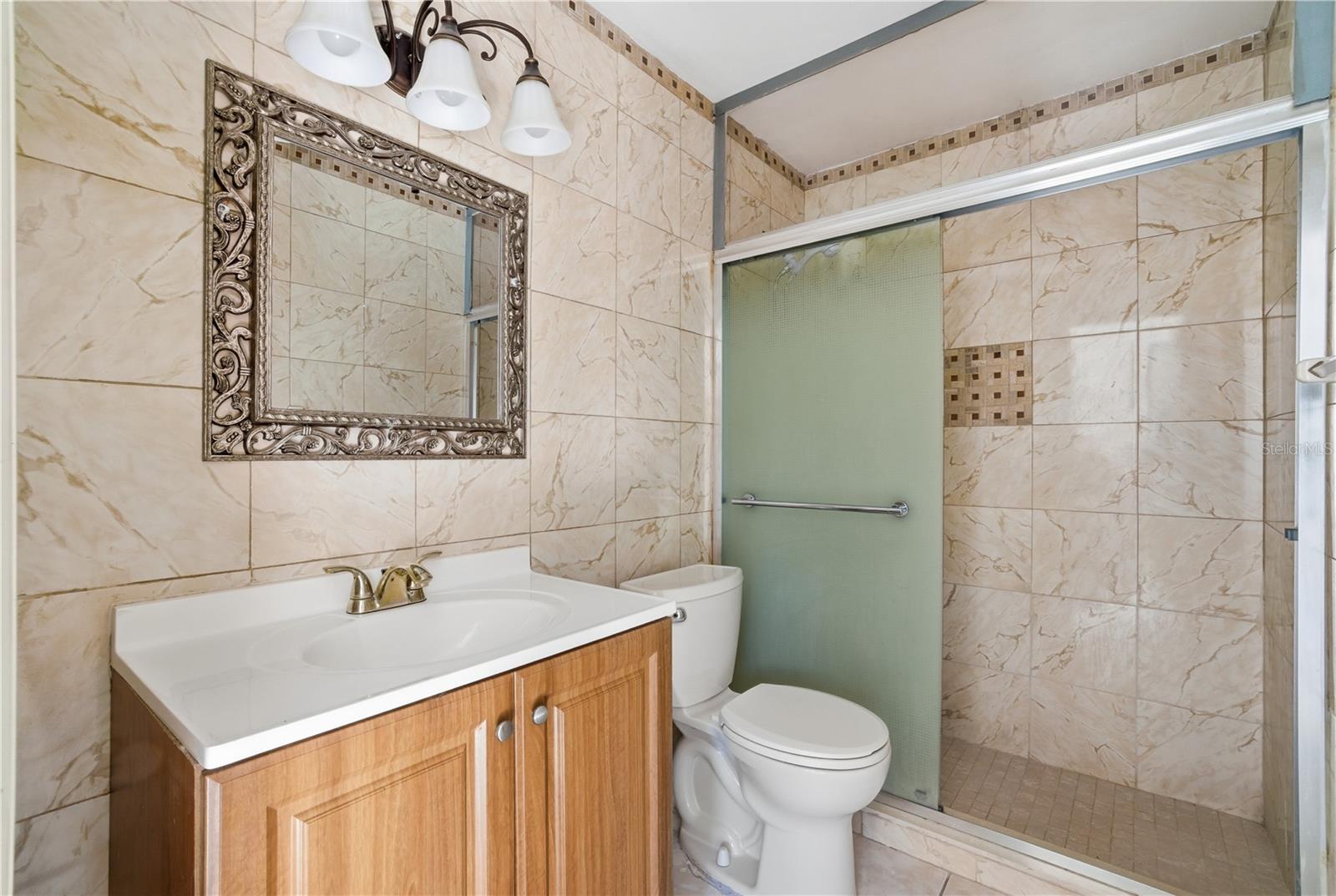 ORANGE ESTATES - Residential