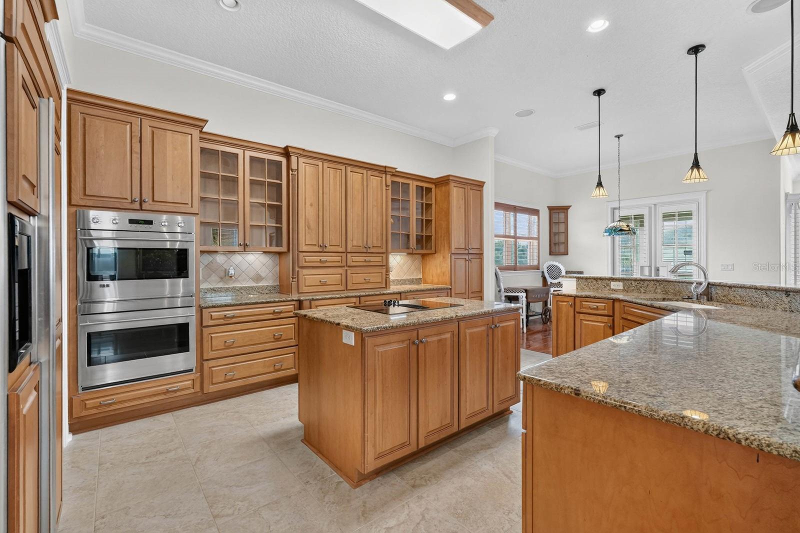303 YACHT HARBOR DRIVE