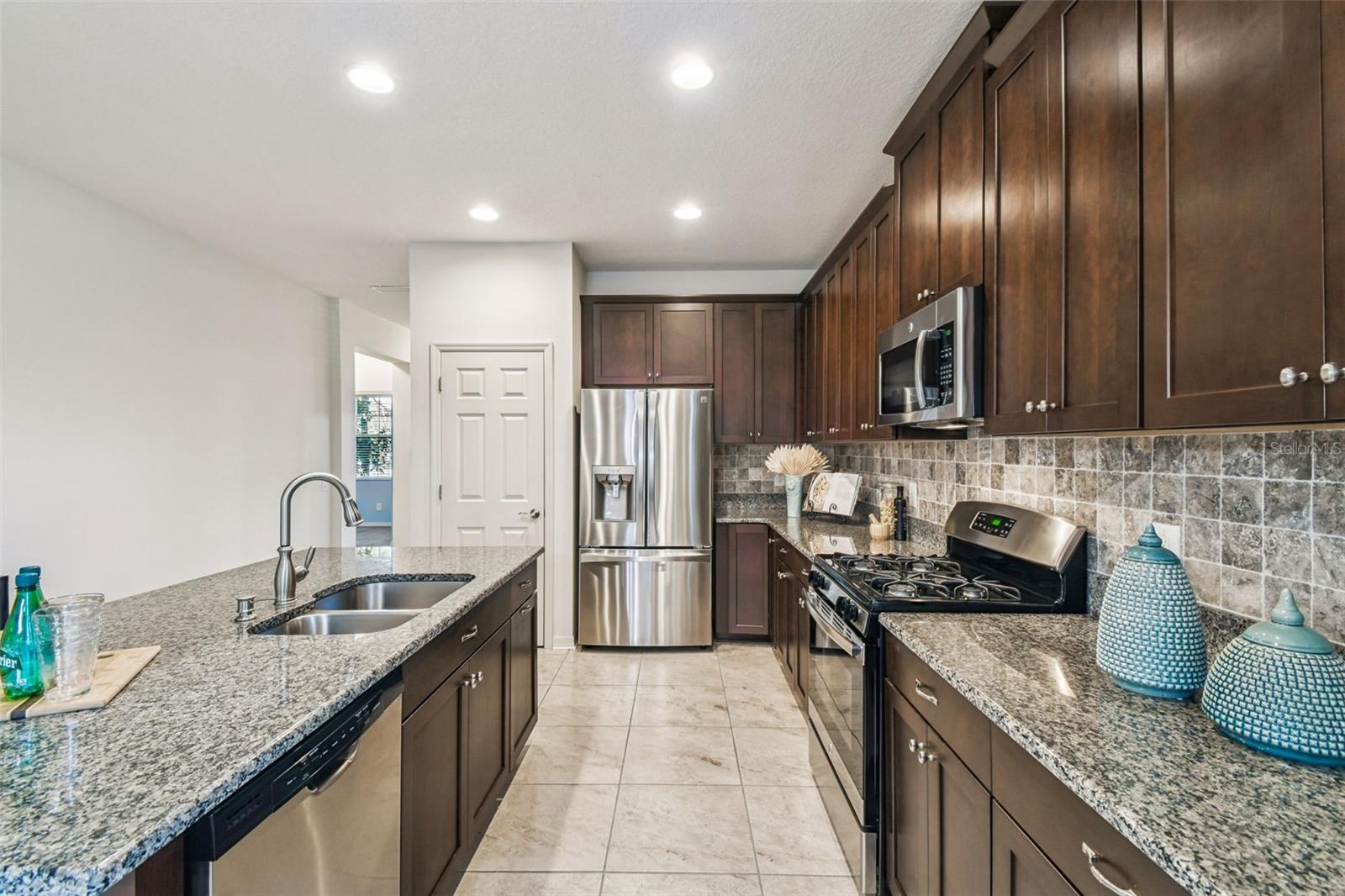 STARKEY RANCH VILLAGE 1 PH 3 - Residential