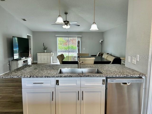 DELTONA LAKES UNIT 11 - Residential