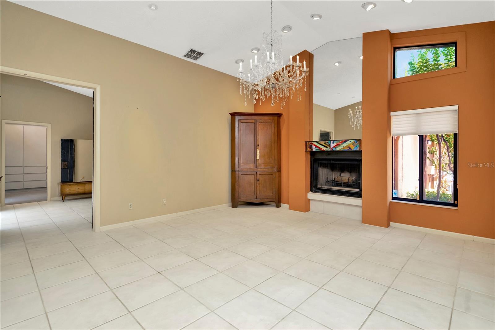 713 DORADO COURT